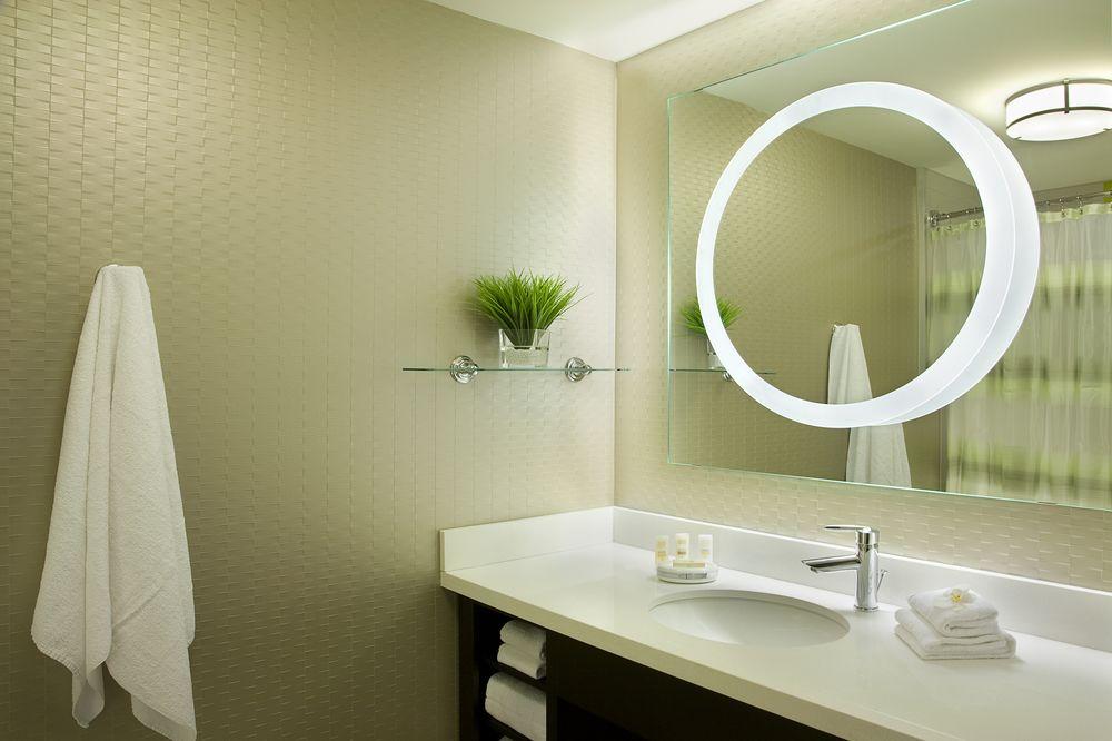 Springhill Suites By Marriott Toronto Vaughan Bagian luar foto